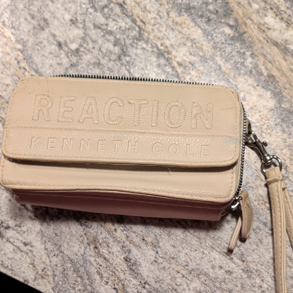 Kenneth Cole Reaction Cream Wristlet